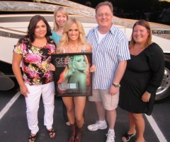 carrie underwood goes platinum.jpg carrie underwood goes platinum.jpg